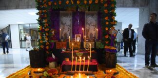 Realiza Congreso de Veracruz muestra de altares por Día de Muertos .