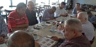 Las renuncias de los candidatos de Morena .