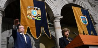 Leonardo Lomelí Vanegas rinde protesta como rector de la UNAM .