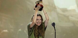 Natalia Lafourcade triunfa en los Latin Grammy con ‘De todas las flores’