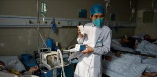 OMS pide a China información sobre incremento de casos de neumonía pediátrica .