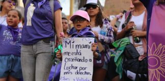 Niñas mexicanas se quedan sin vacunas contra el VPH .