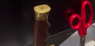 El periodista Rafael Loret denunció robo y amenazas de haters de AMLO.