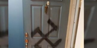 Acuchillan a mujer judía en Francia y dejan esvástica en la puerta de su casa