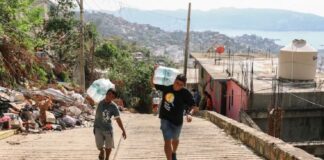 WCK Llegando a las comunidades más afectadas en México tras el huracán Otis