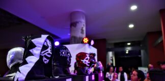 Inaugura Ayuntamiento de Xalapa exposición de máscaras de lucha libre .
