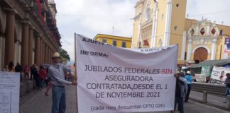 Integrantes de AJUPIV reclaman a Cuitláhuac García que desde 2021 les quitó el seguro de vida.