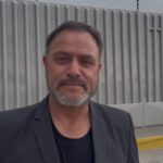 Adrián LeBarón denuncia irrupción de sicarios en casa de su sobrino en Chihuahua.