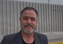 Adrián LeBarón denuncia irrupción de sicarios en casa de su sobrino en Chihuahua.