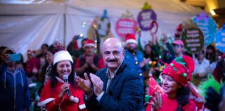 Recibe Ricardo Ahued Desfile Navideño de la Supervisión 48R de Preescolar .