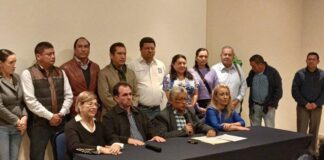 Pepe Yunes con panistas… ¿Hay fotos que hablan?