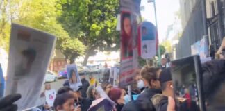 Se manifiestan familiares para acusar al Presidente de México de desaparecer a los desaparecidos