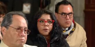 Frida Guerrero reclama que la castigan impidiendo acceso a la mañanera .