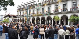 Activa Protección Civil de Xalapa protocolo por sismo en Palacio Municipal .