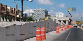 Afirman en redes que tras empresa fachada que construye puentes vehiculares está Eric Cisneros