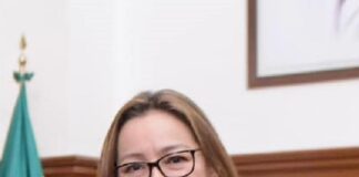 Renuncia Mercedes Santoyo al cargo de Contralora de Veracruz.