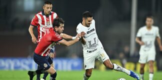 Pumas a Semifinales. Ganó 3-0 al Guadalajara en el Estadio Olímpico.
