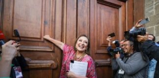 ¿Otro portazo a Xóchitl?