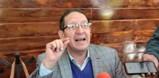 Amagan con convocar a una nueva mesa directiva en el CBTIS 13.