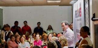 Mujeres en Veracruz, expresan su apoyo a Pepe Yunes,