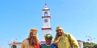 Llegaron los Reyes Magos al municipio de Chacaltianguis para felicidad de niñas y niños .