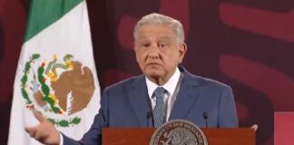 En medio de una ola de violencia electoral López Obrador asegura que no pasa nada.