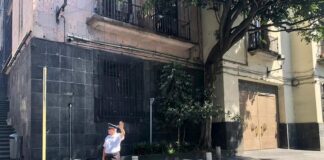 Un agente de tránsito ejemplar .