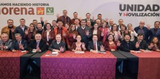 Rocío Nahle acompañó a Claudia Sheinbaum a su registro en el INE .