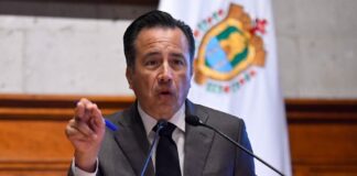 Cuitláhuac García continúa en su afán de pedir la renuncia de alcaldesa de Acayucan