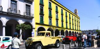Celebran en Xalapa Día Internacional del Auto Antiguo .