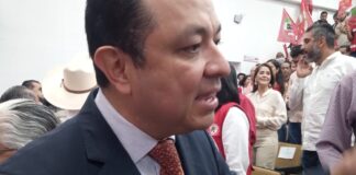 Américo Zúñiga Martínez instó a Cuitláhuac García a sacar las manos del proceso electoral.