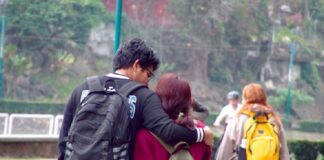 Maltrato infantil aumenta riesgo de sufrir o ejercer violencia de pareja .