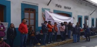 Toman oficinas del seguro social SSTEEV para exigir destitución de su director
