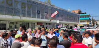 Taxistas denuncian abusos de policía vial, SSP y tránsito del Estado de Veracruz .