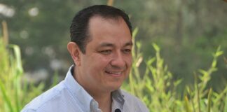 Américo Zúñiga se pronuncia por energías verdes para el futuro de México.