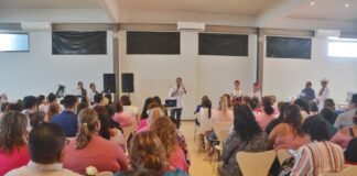 Le piden a Américo Zúñiga atención a la salud y salud preventiva para las mujeres.