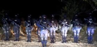 Zetas salen en video en defensa a AMLO y levanta suspicacias y burlas en redes .