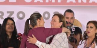 Rocío Nahle acompaña a Claudia Sheinbaum al arranque de campaña.