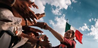 Sheinbaum solo dedicó 3.5% de su discurso inicial de campaña a las agenda de mujeres