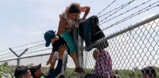 La Corte Suprema de EE. UU. Reactiva Ley Antiinmigrante de Texas.