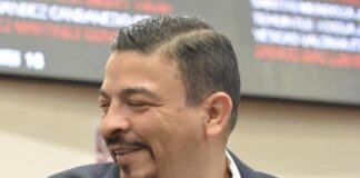 Gómez Cazarín responde alusiones a Miguel Ángel Yunes Márquez .