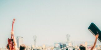 Los Mesoneros brillan en Lollapalooza Chile ante más de 200 mil personas.