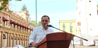 Américo Zúñiga inicia campaña cuestionando el abandono por 5 años de curul de San Lázaro.