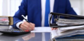 SERVIDORES PÚBLICOS DE MICROONDAS, NO DE CARRERA .