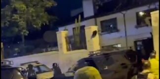 #ÚltimaHora: Policía de #Ecuador ingresa a Embajada de México y se llevan a Jorge Glas