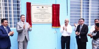 SUX celebra 90 aniversario con develación de placa a cargo de Ricardo Ahued .