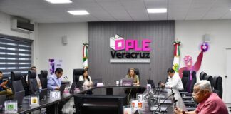 Toma protesta la nueva Presidenta del Consejo Distrital local Coatzacoalcos I, tras remoción de la anterior titular.