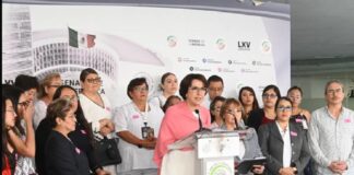 Presentan iniciativa para mejorar derechos laborales del personal de enfermería