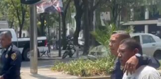 Asaltan oficinas de la embajada de España en la Ciudad de México .