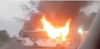 Narco bloqueos incendian Tabasco .